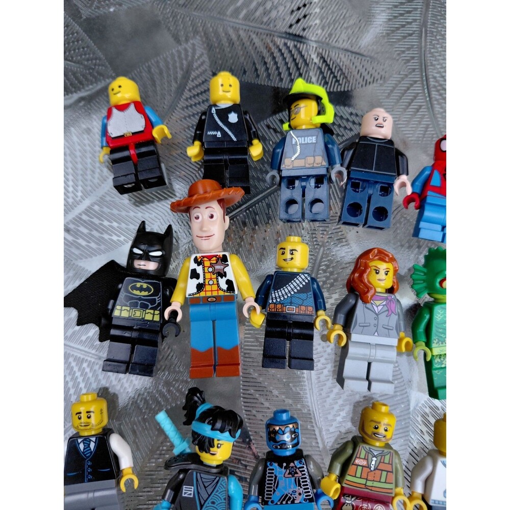 Lot Of 86 lego minifigures bulk lot variety(used ) - Picture 6 of 16